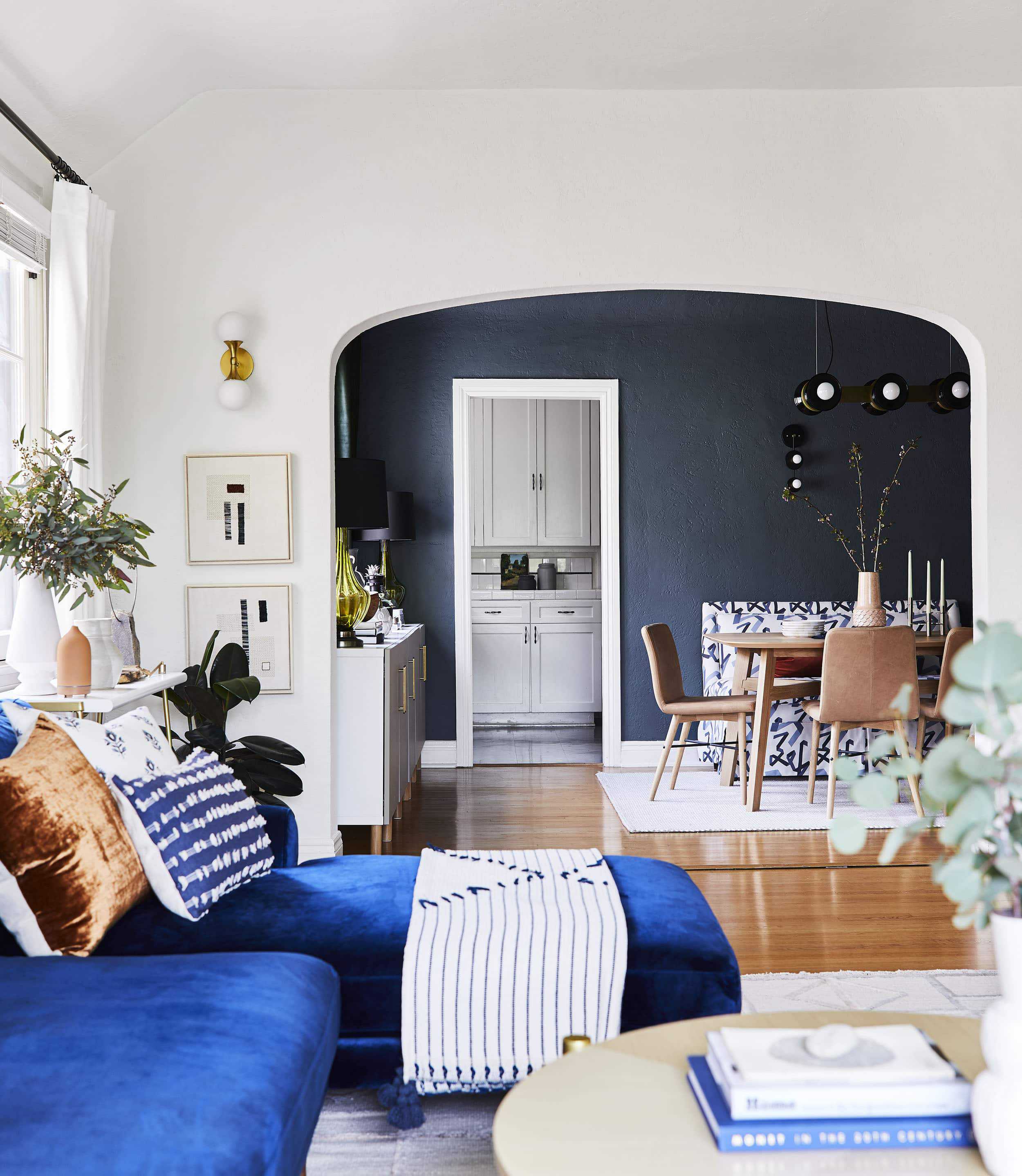 Arlyn Hernandez Makeover Takeover Living Room Ehd12