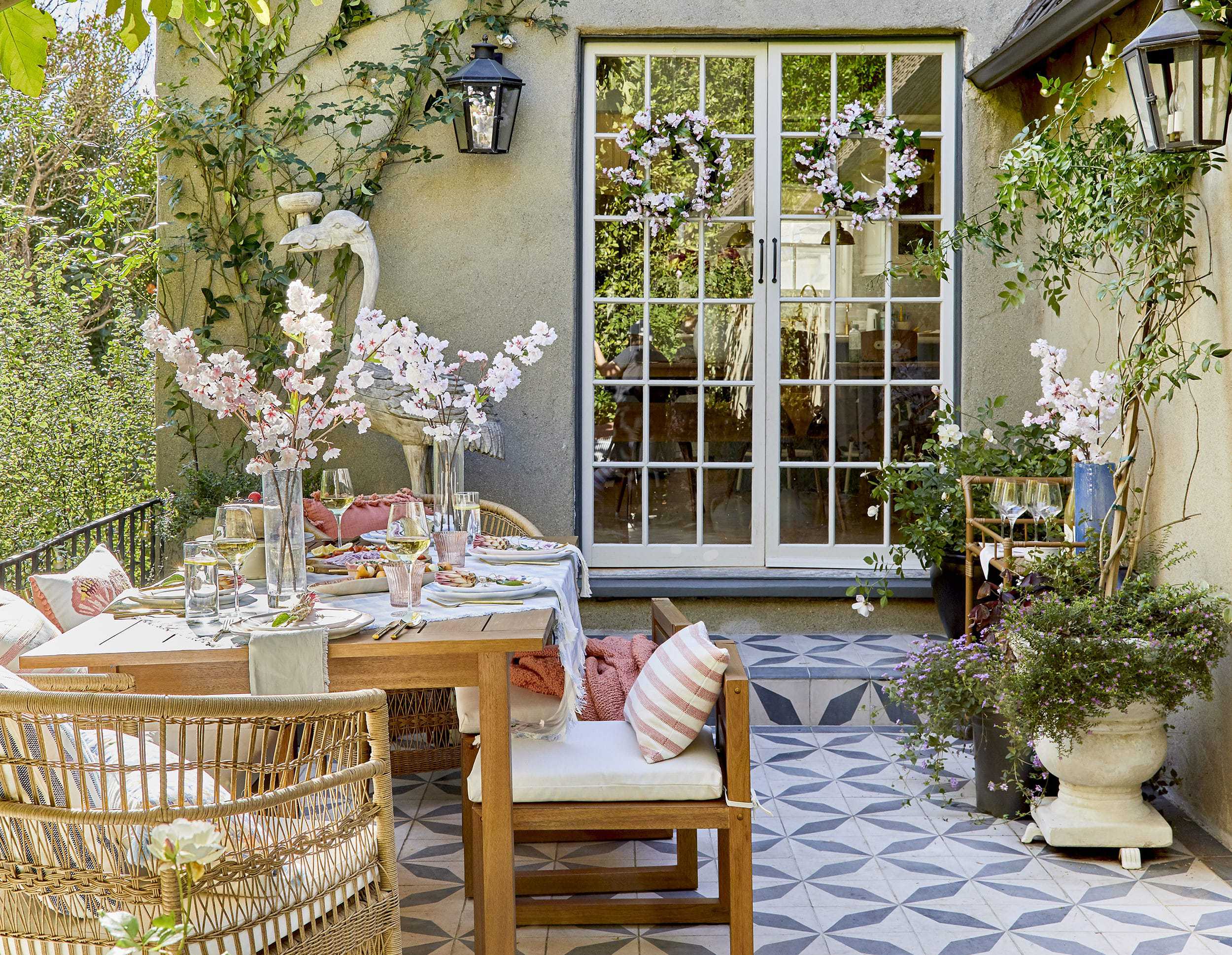 Emily Henderson Spring Patio Ideas 31