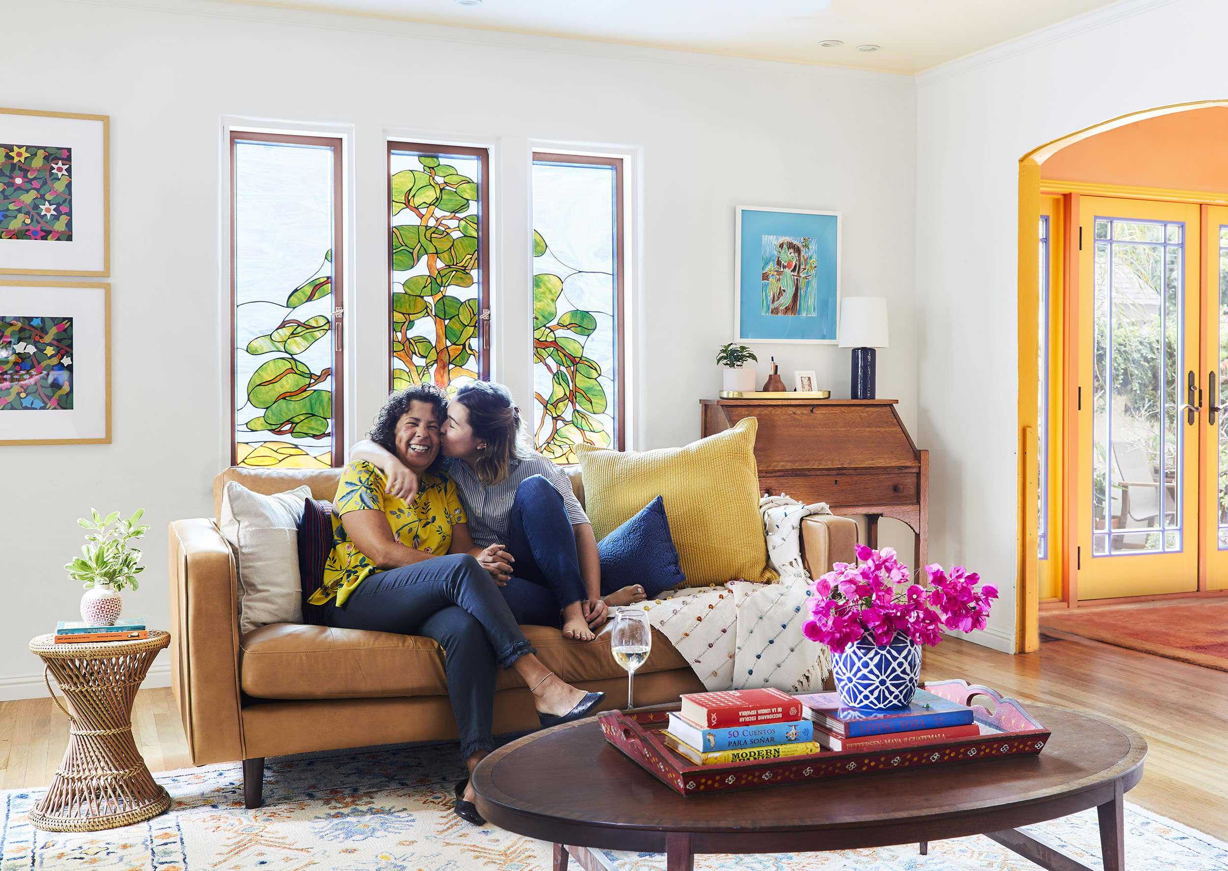 “Ugly Cry” Warning: Sara Gives Her Momma’s Living Room a Refresh for Mother’s Day