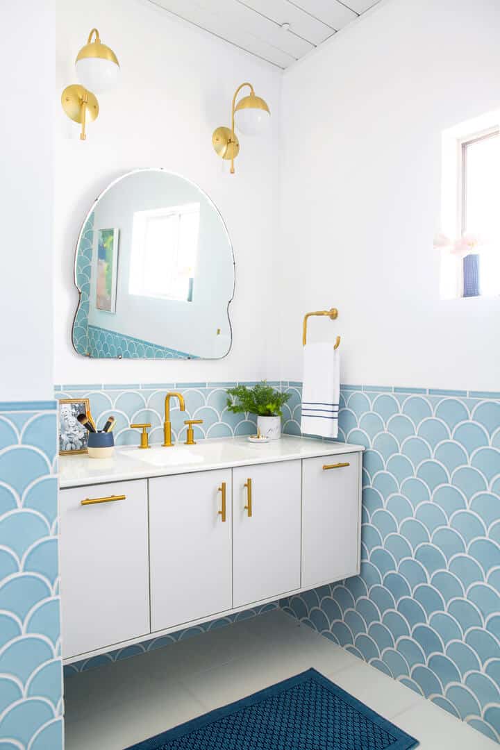 Master_Bathroom_Mid_Century_Blue_Emily_Henderson